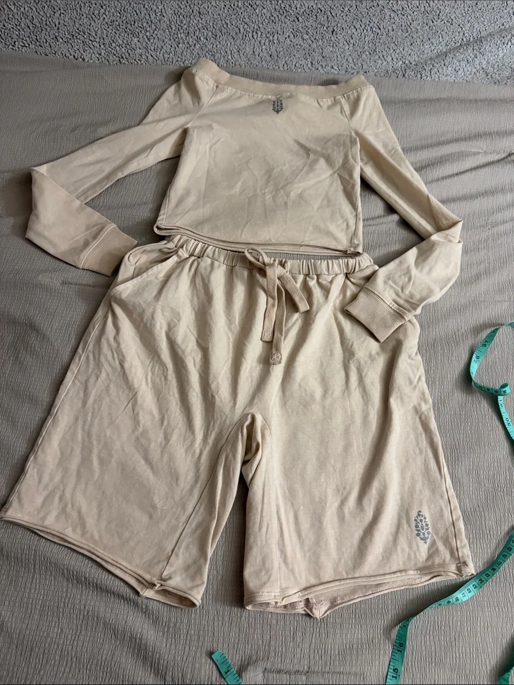 FREE PEOPLE HOT SHOT EASY SET IN LIGHT CREAM* BNWOT
